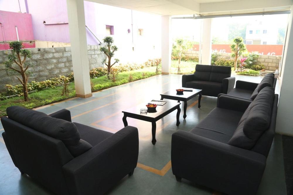 Kingsburyfiesta Hotel Vellore Kültér fotó