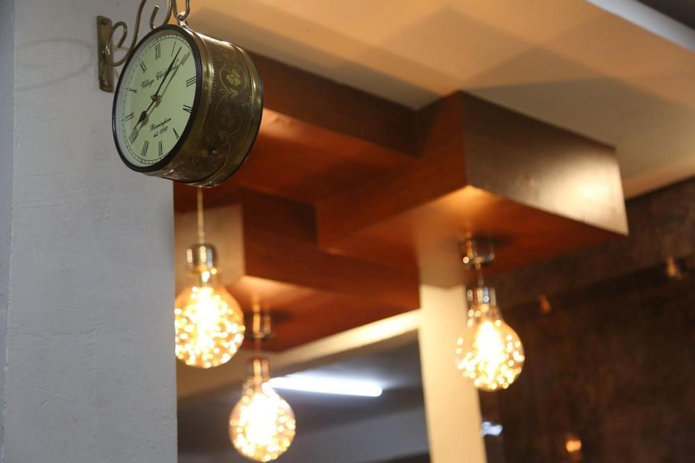 Kingsburyfiesta Hotel Vellore Kültér fotó