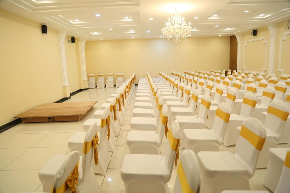 Kingsburyfiesta Hotel Vellore Kültér fotó