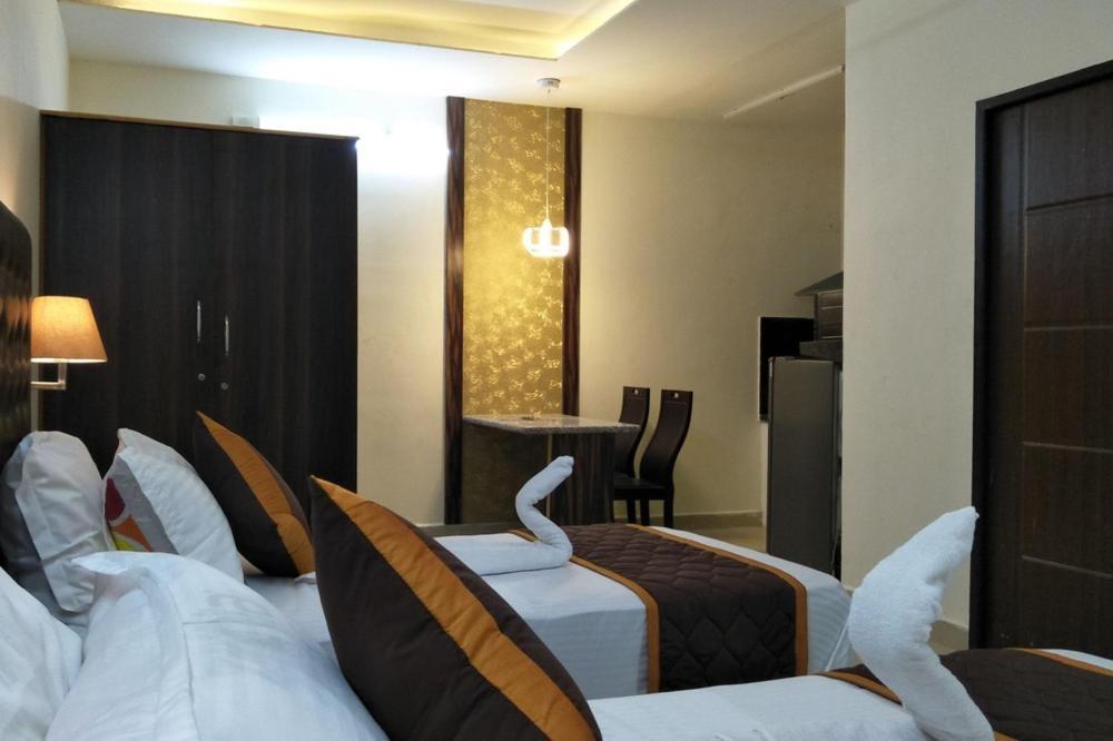 Kingsburyfiesta Hotel Vellore Kültér fotó