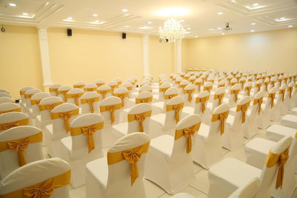 Kingsburyfiesta Hotel Vellore Kültér fotó